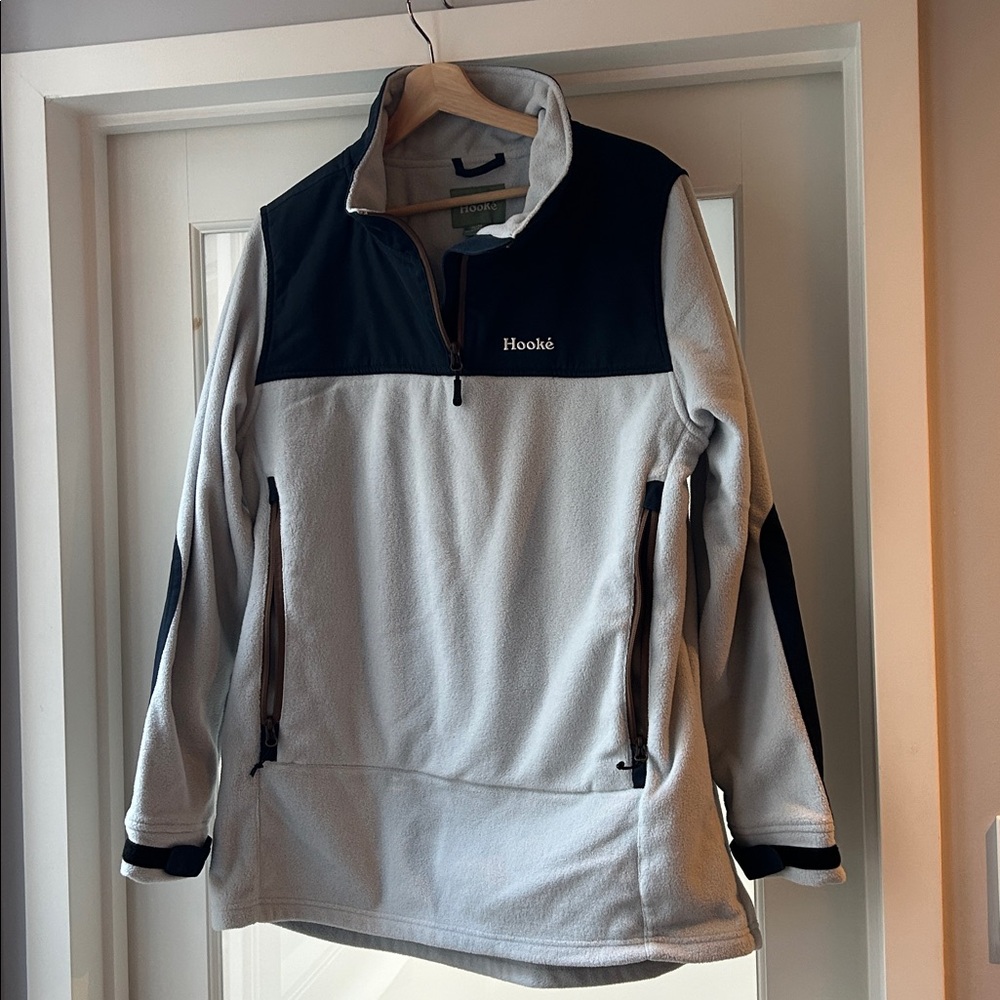 Hooké Navy and Light Blue Fleece Pullover